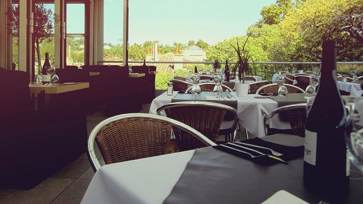 La terrasse du restaurant le Ciel de Nîmes